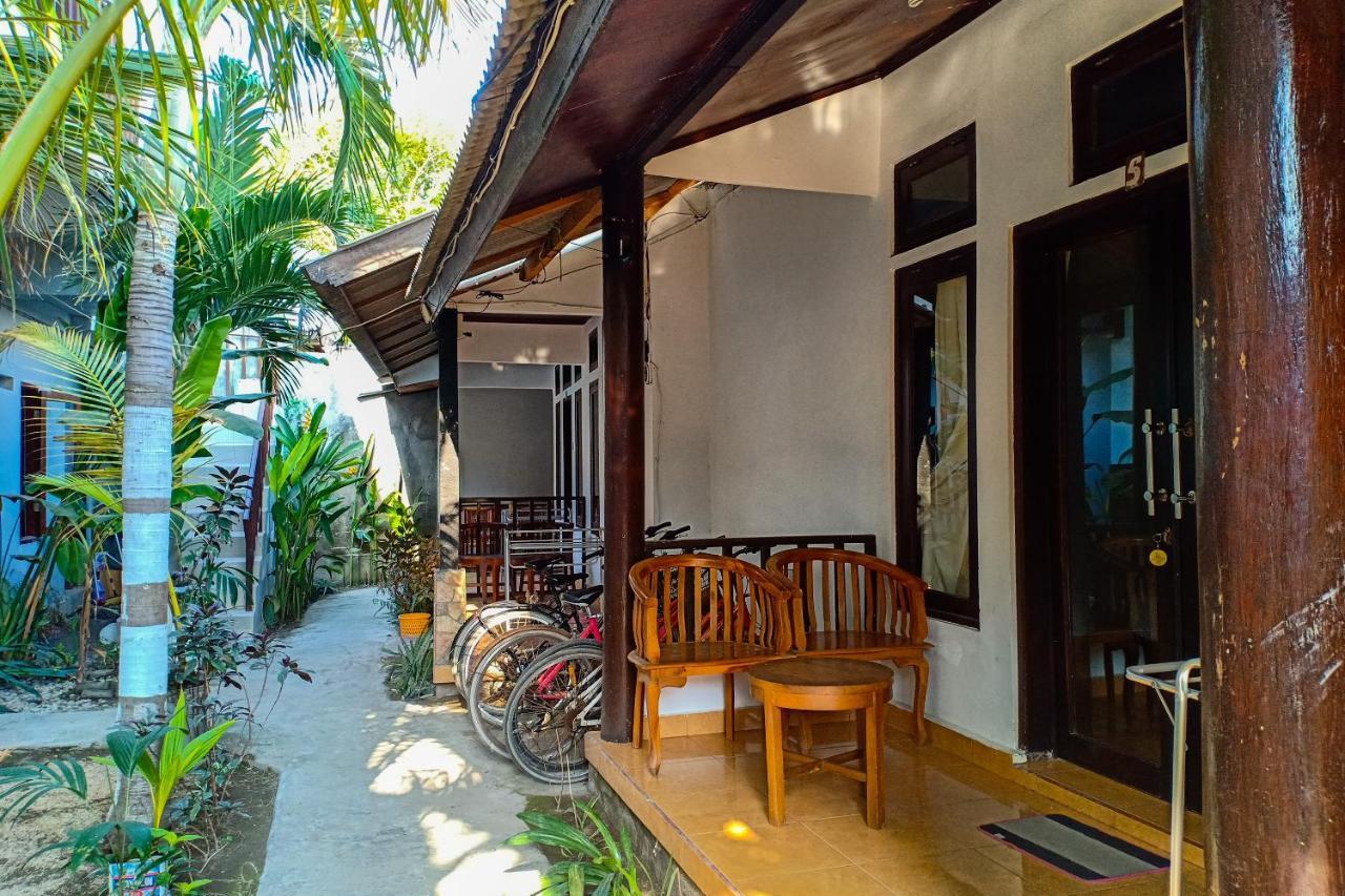 Oyo 1523 Gili Life Homestay 吉利特拉旺安 外观 照片